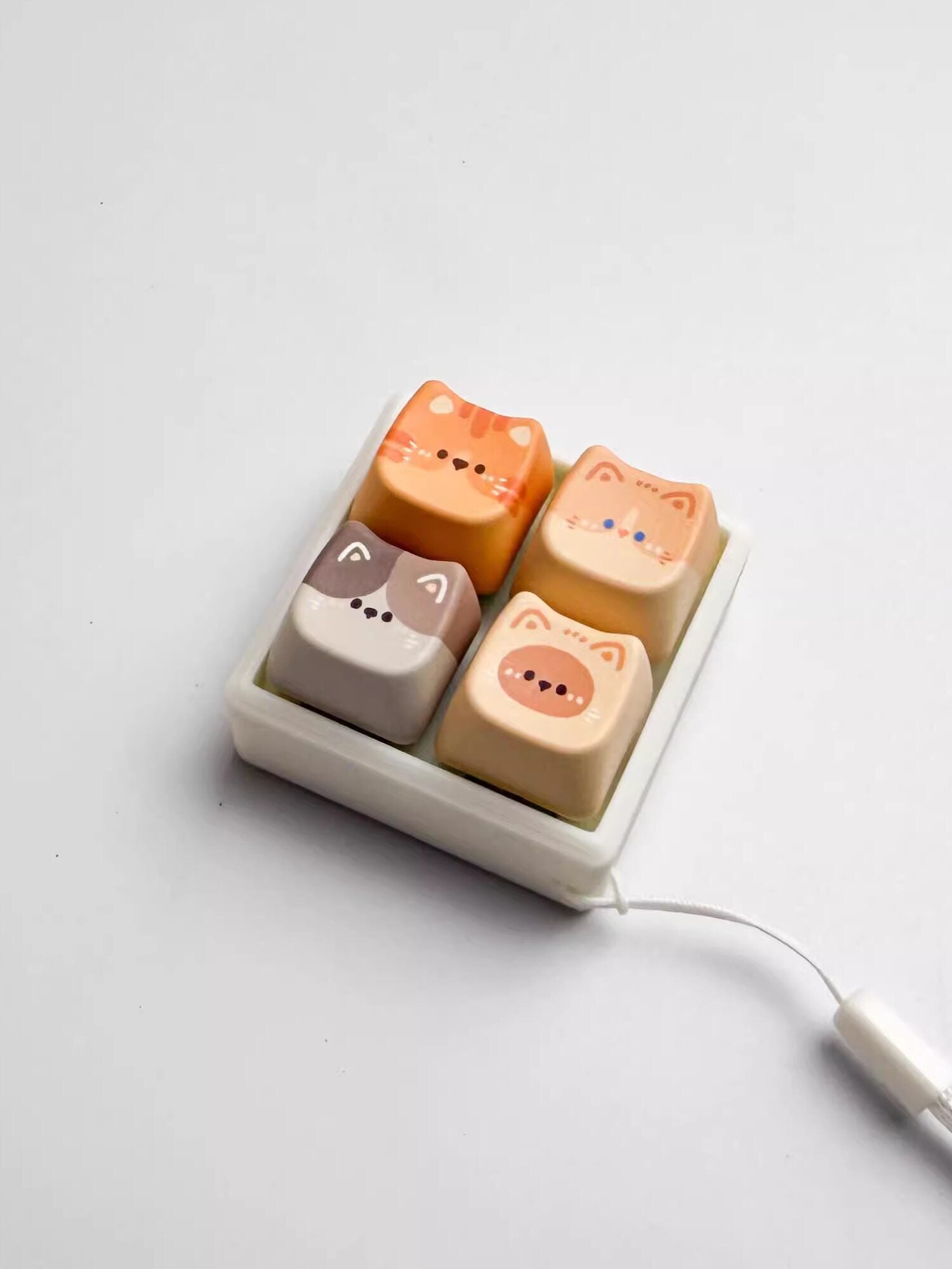 Cat Themed Mechanical Switch Tester with Stress Relief Function